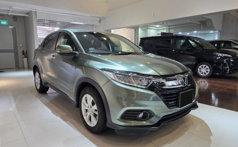 honda-vezel-x-exterior-side-front