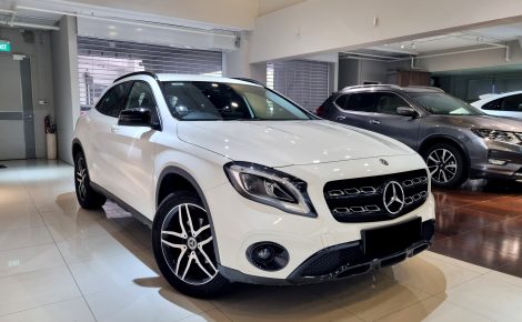 mercedes-benz-gla-180-urban-edition-exterior-side-front