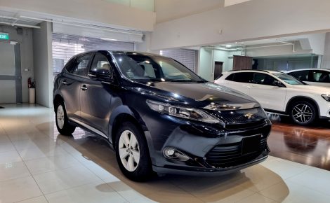 toyota-harrier-elegance-exterior-side-front